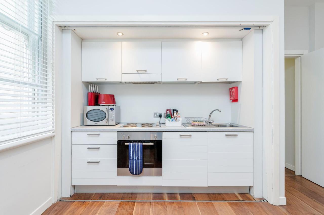 Roomspace Serviced Apartments - Sterling House London Exterior photo